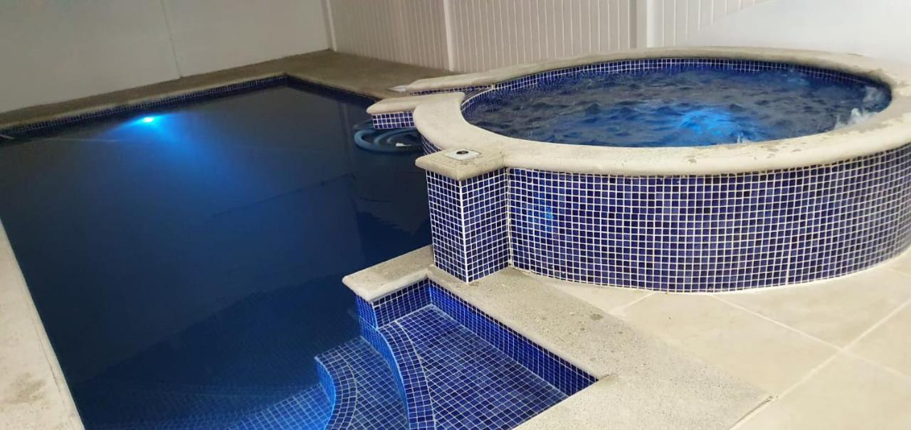 Hébergement de vacances Casa De Playa Herradura Con Piscina Y Jacuzzi