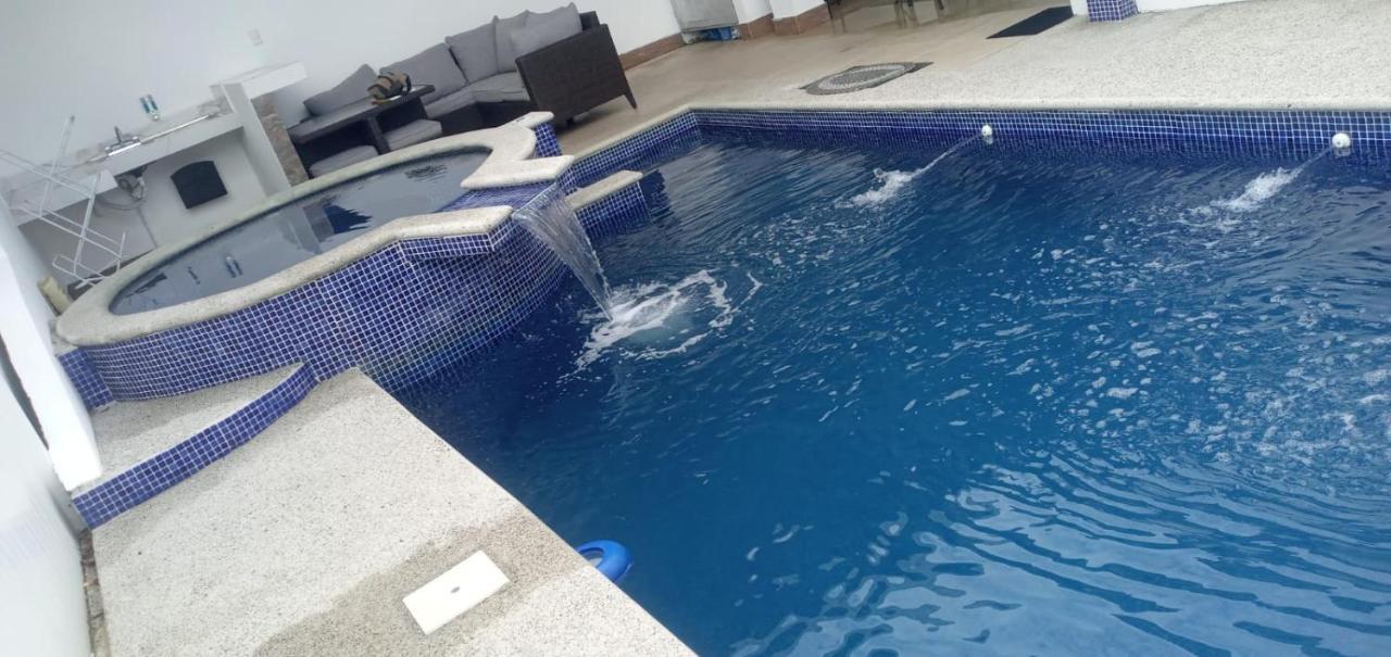 Hébergement de vacances Casa De Playa Herradura Con Piscina Y Jacuzzi